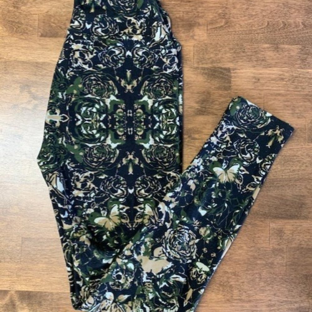 LuLaRoe OS Camo Butterfly Rose UNICORN!